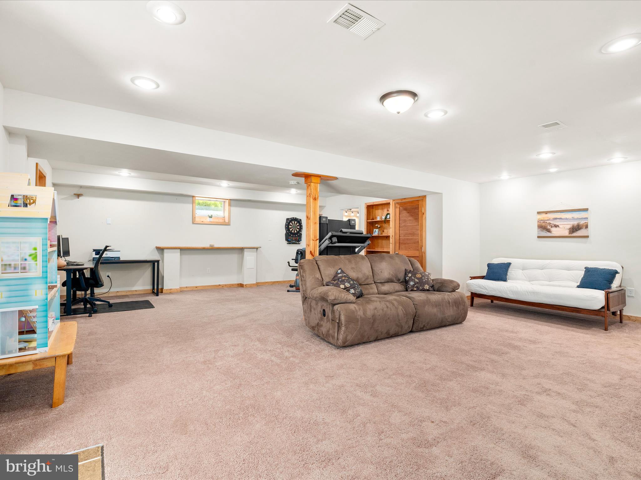 2323 MICHAEL ROAD
