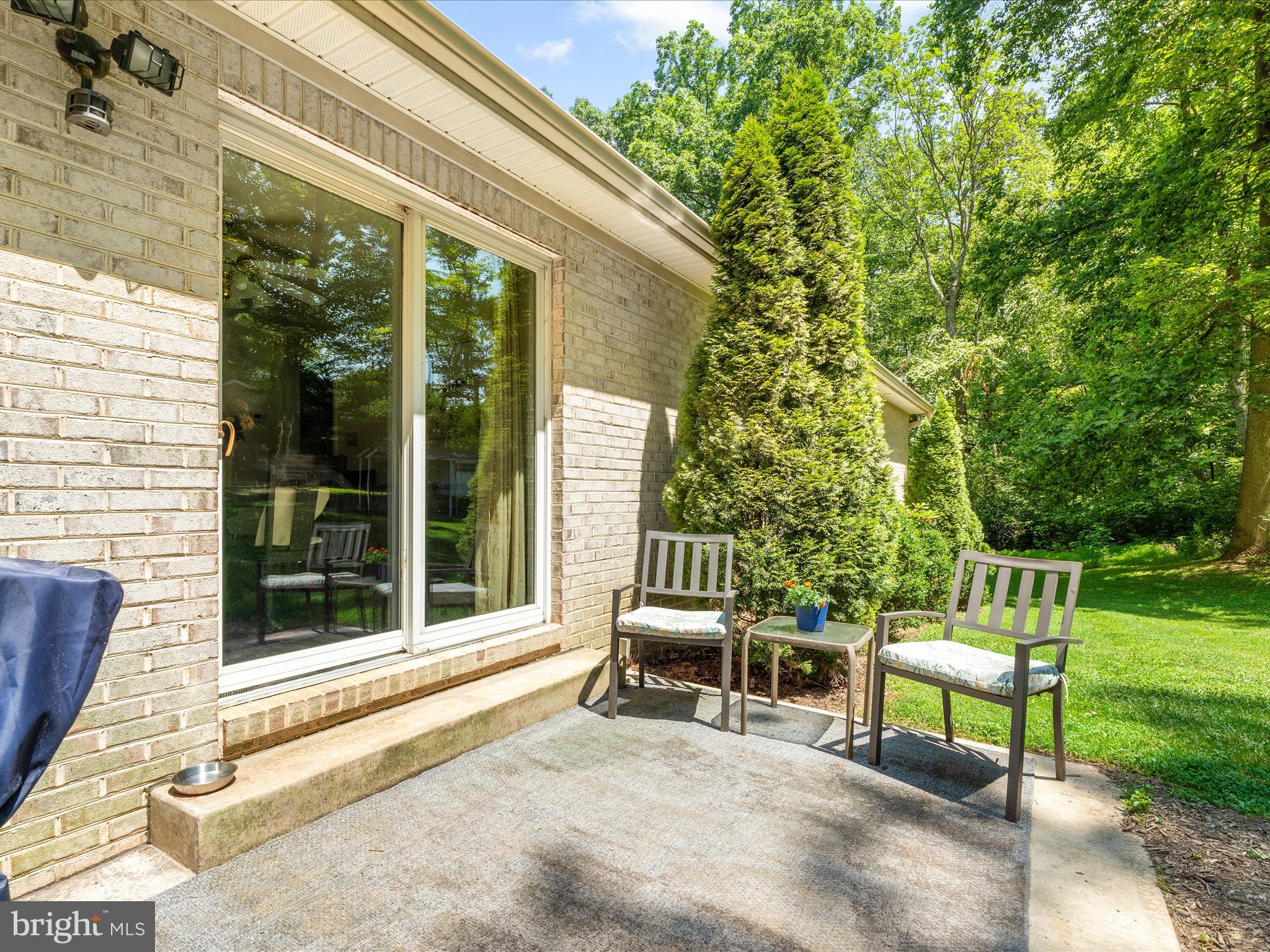 2323 MICHAEL ROAD