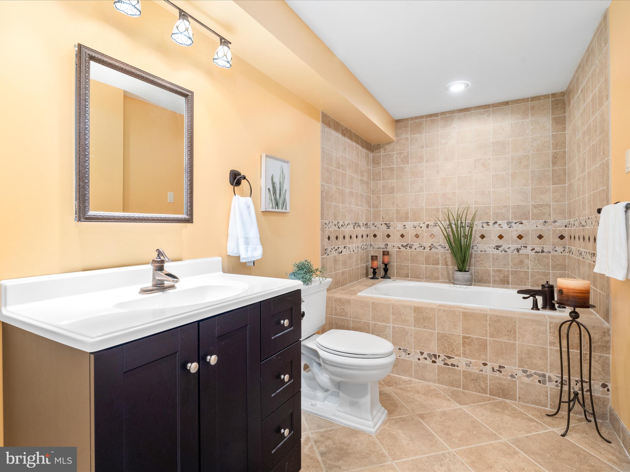 2323 MICHAEL ROAD