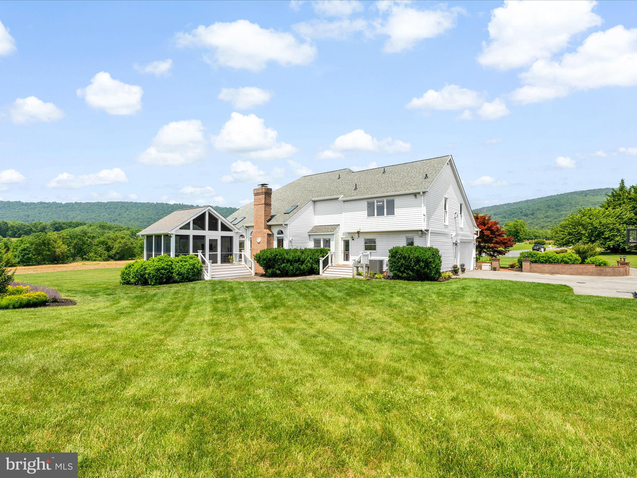 7100 EWING COURT