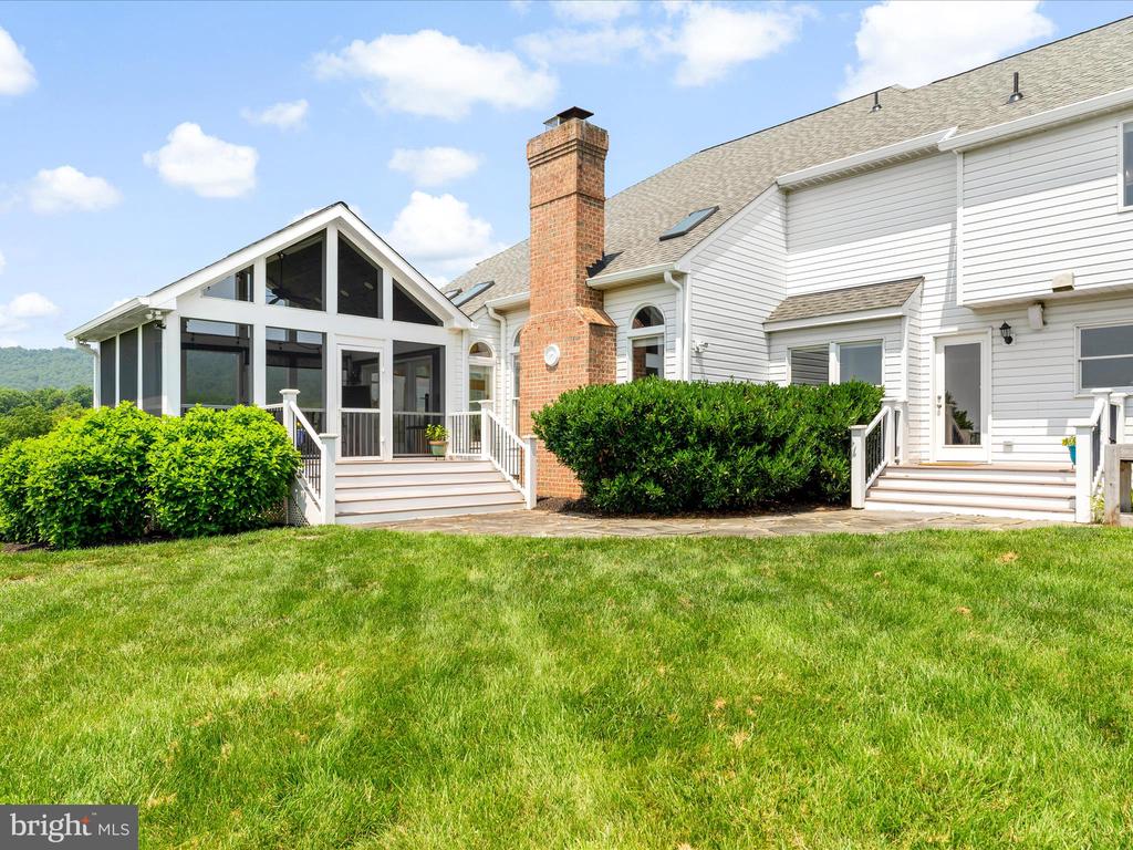7100 EWING COURT