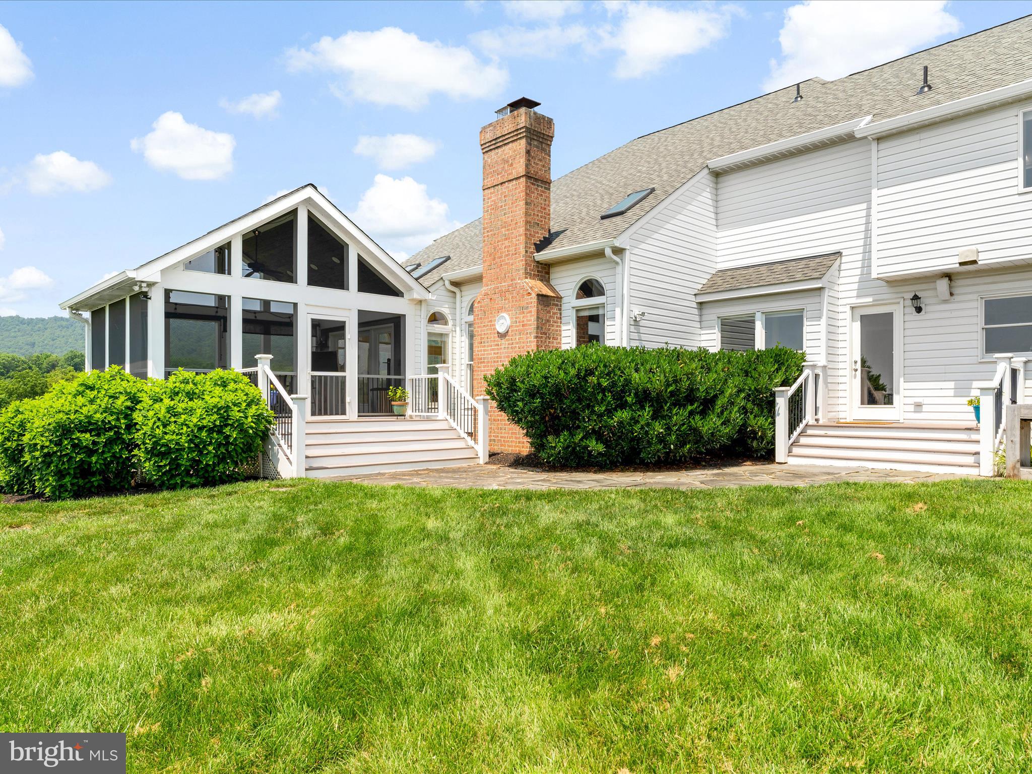 7100 EWING COURT