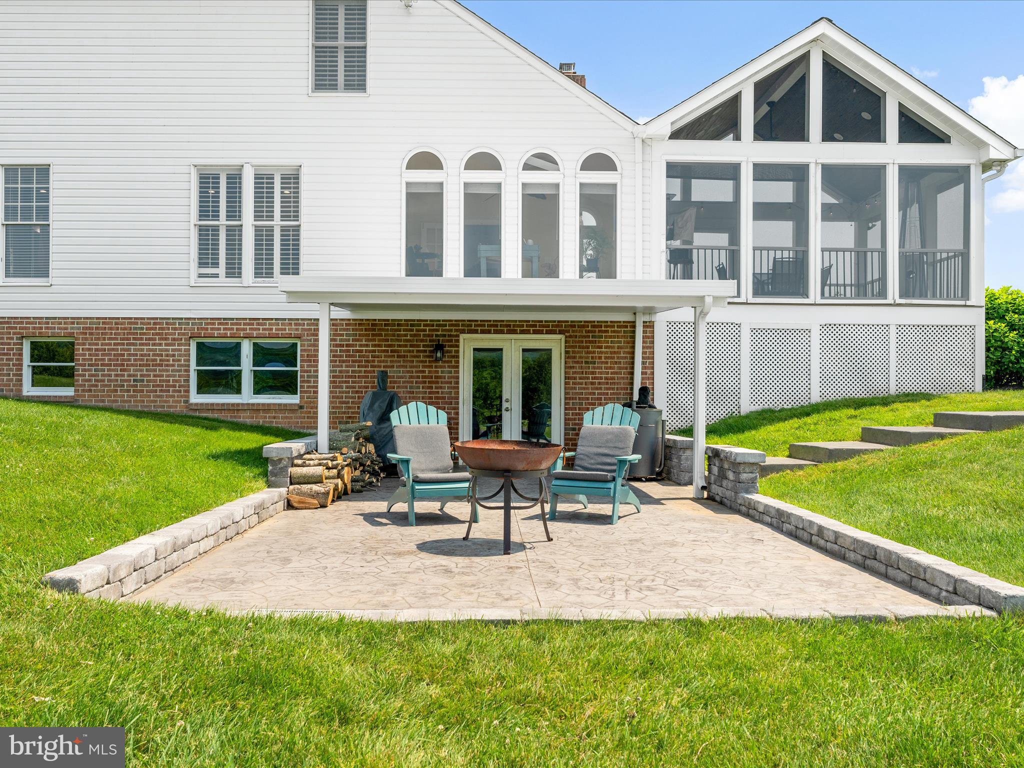 7100 EWING COURT