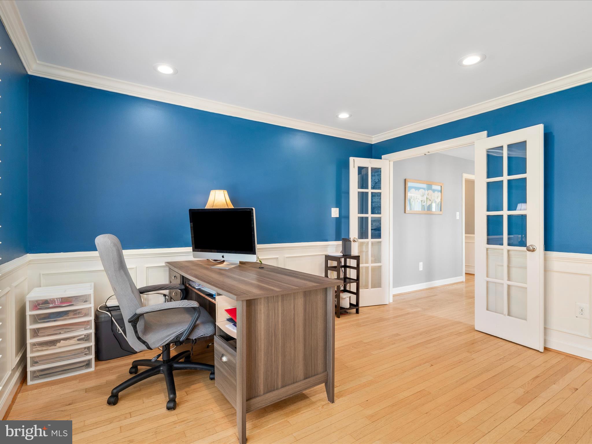 7100 EWING COURT