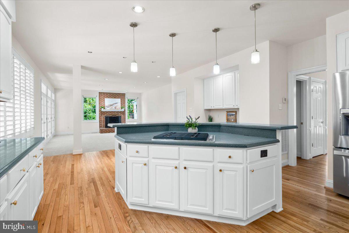 3079 LINDSEY COURT
