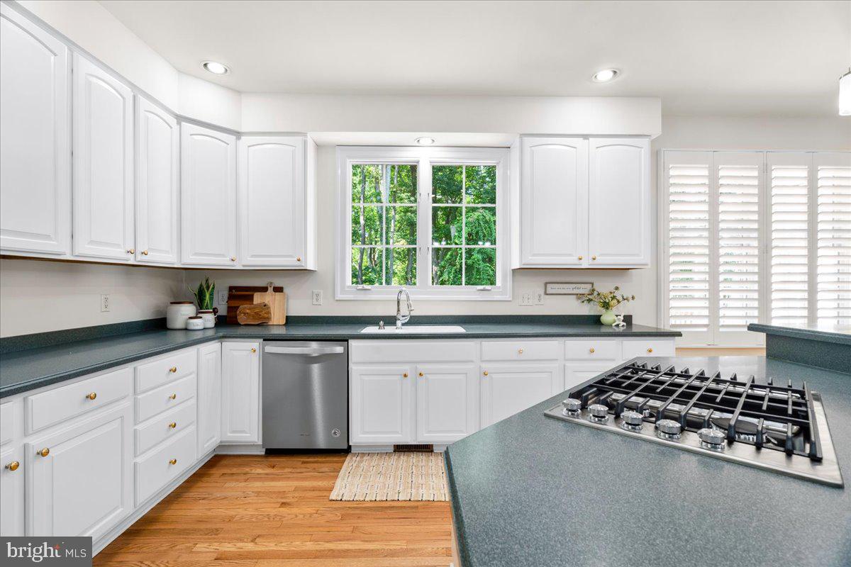 3079 LINDSEY COURT