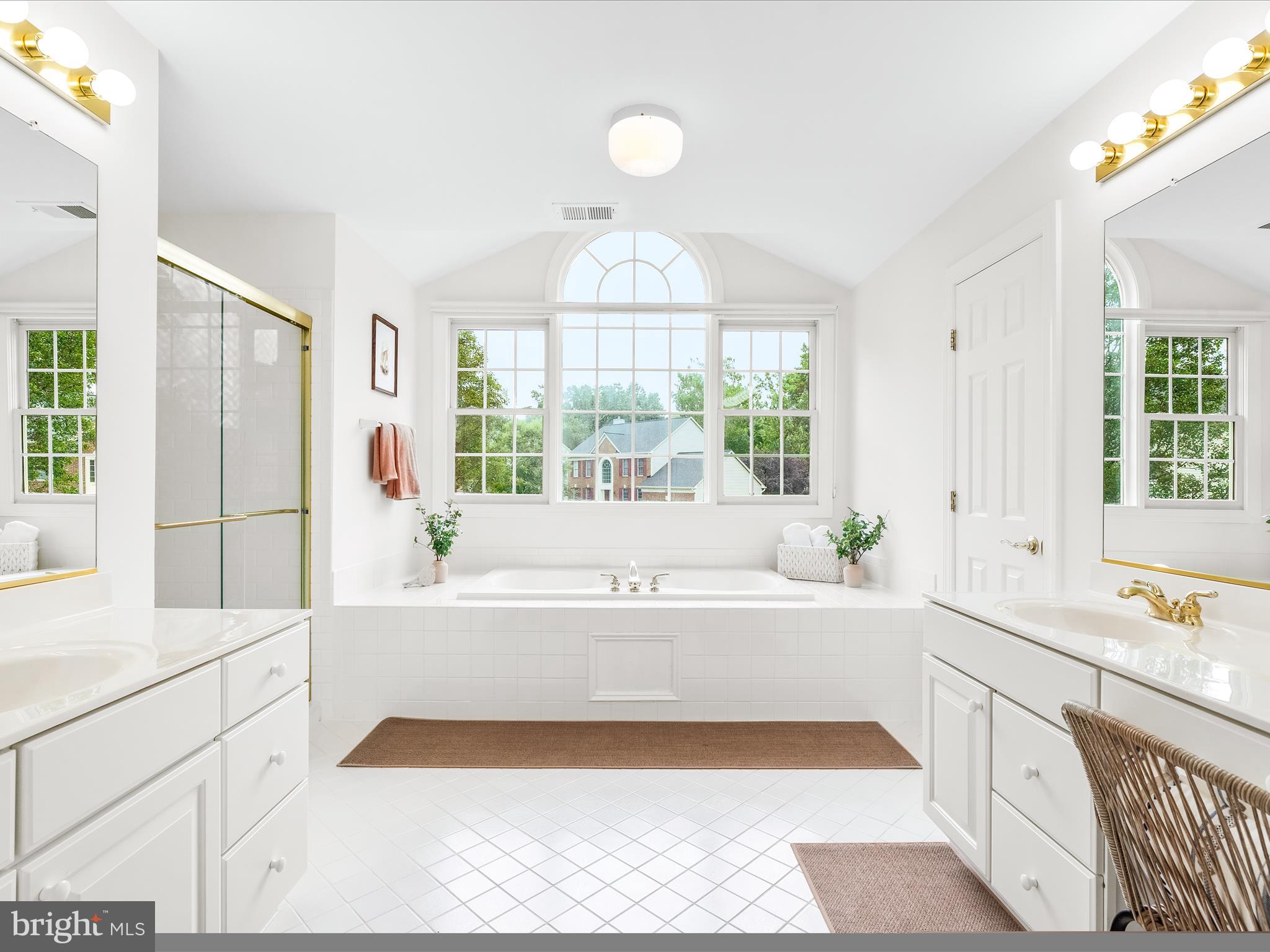 3079 LINDSEY COURT