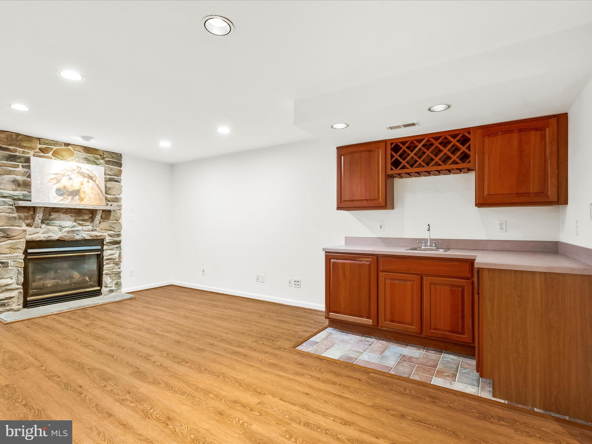 3079 LINDSEY COURT