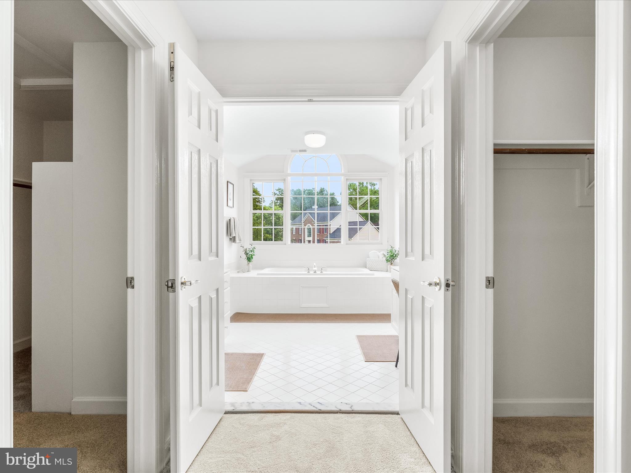 3079 LINDSEY COURT