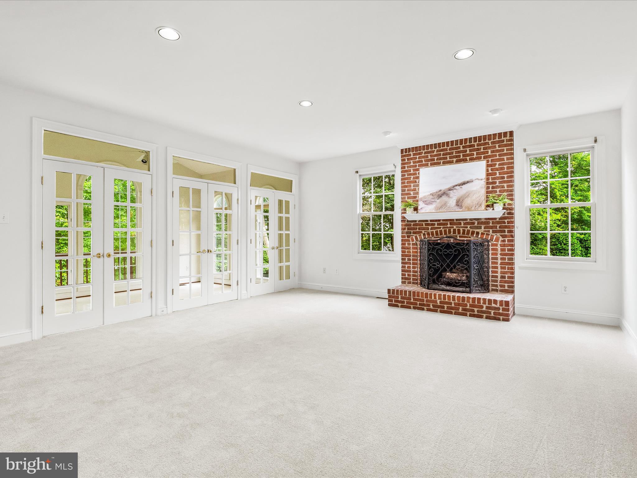 3079 LINDSEY COURT