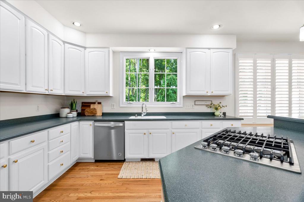 3079 LINDSEY COURT