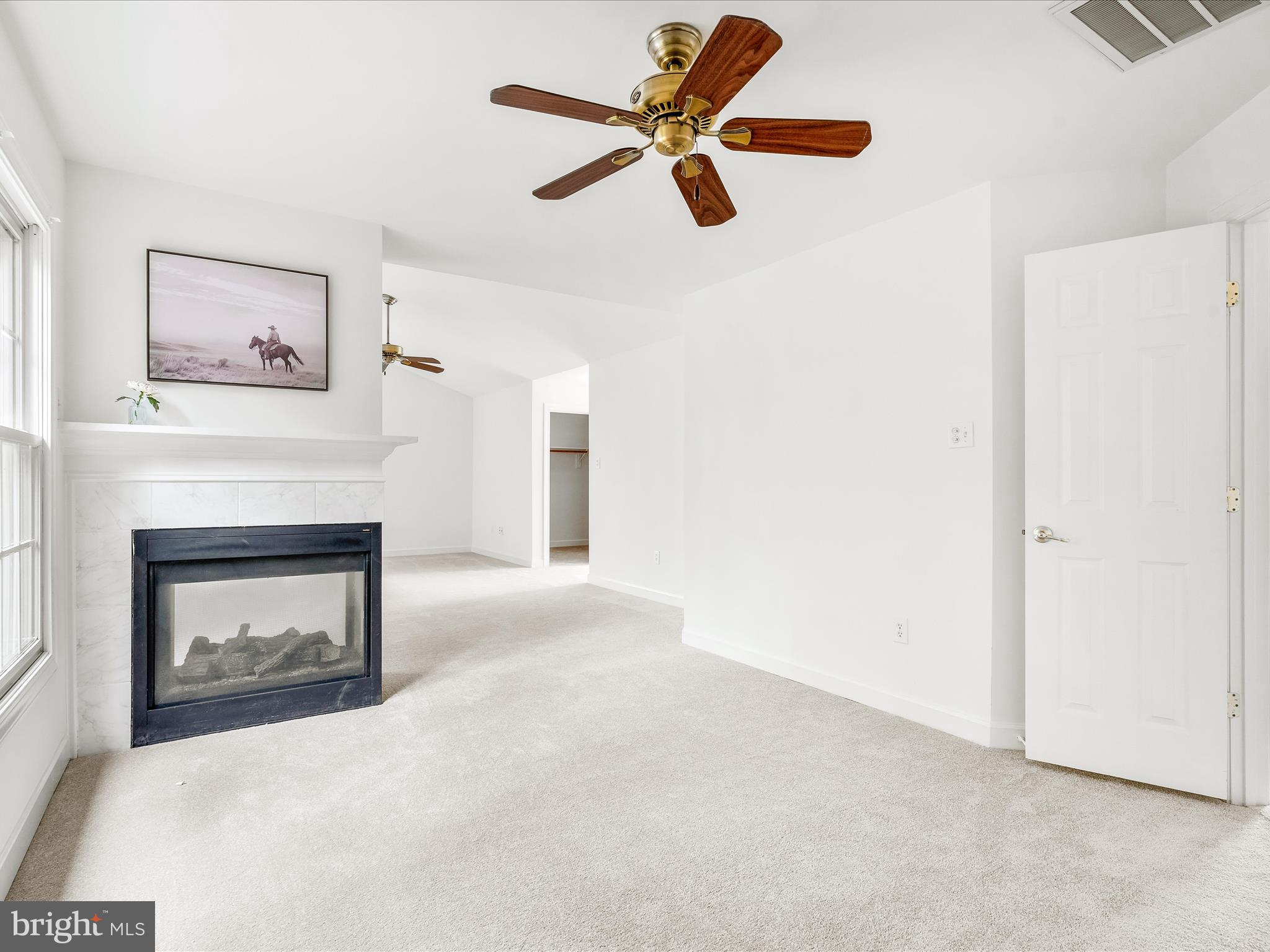 3079 LINDSEY COURT