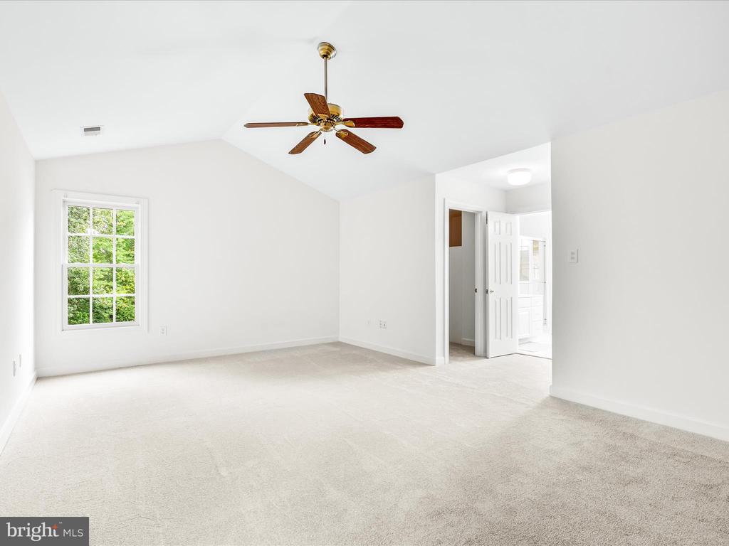 3079 LINDSEY COURT