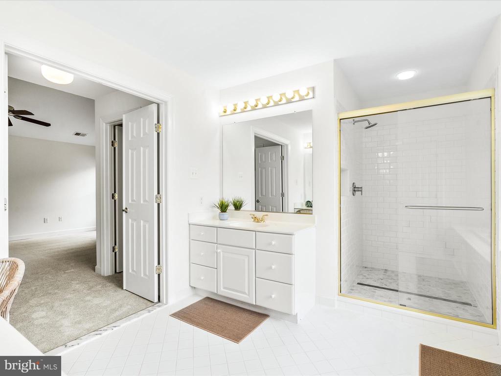 3079 LINDSEY COURT