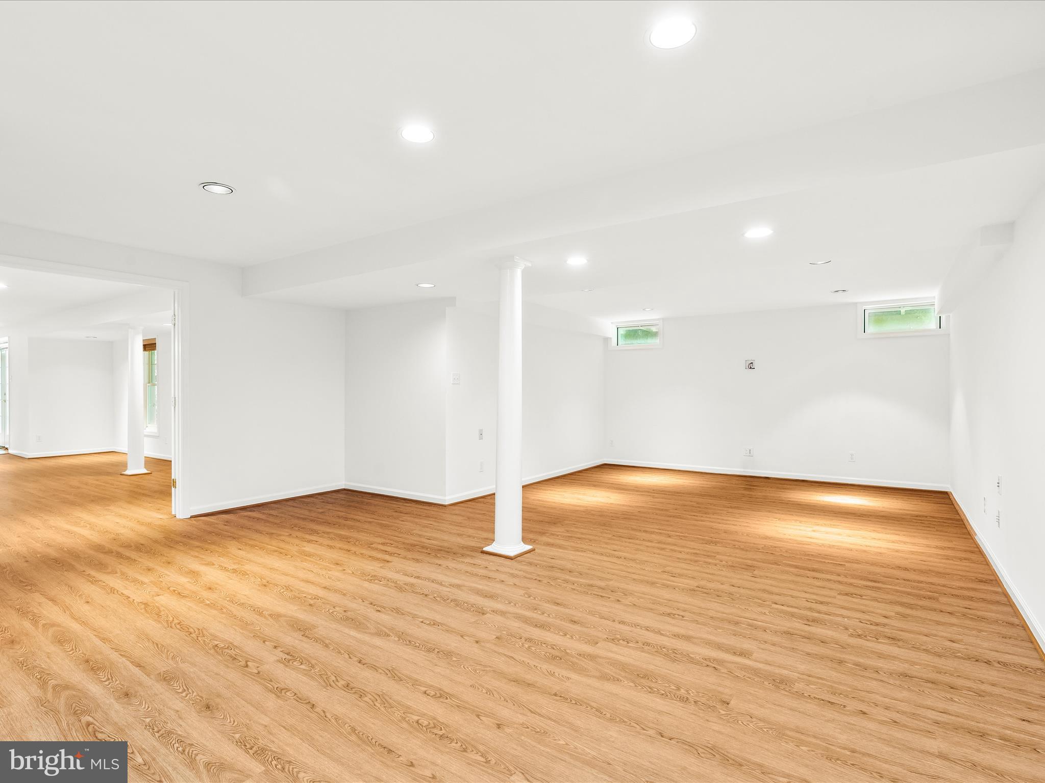 3079 LINDSEY COURT