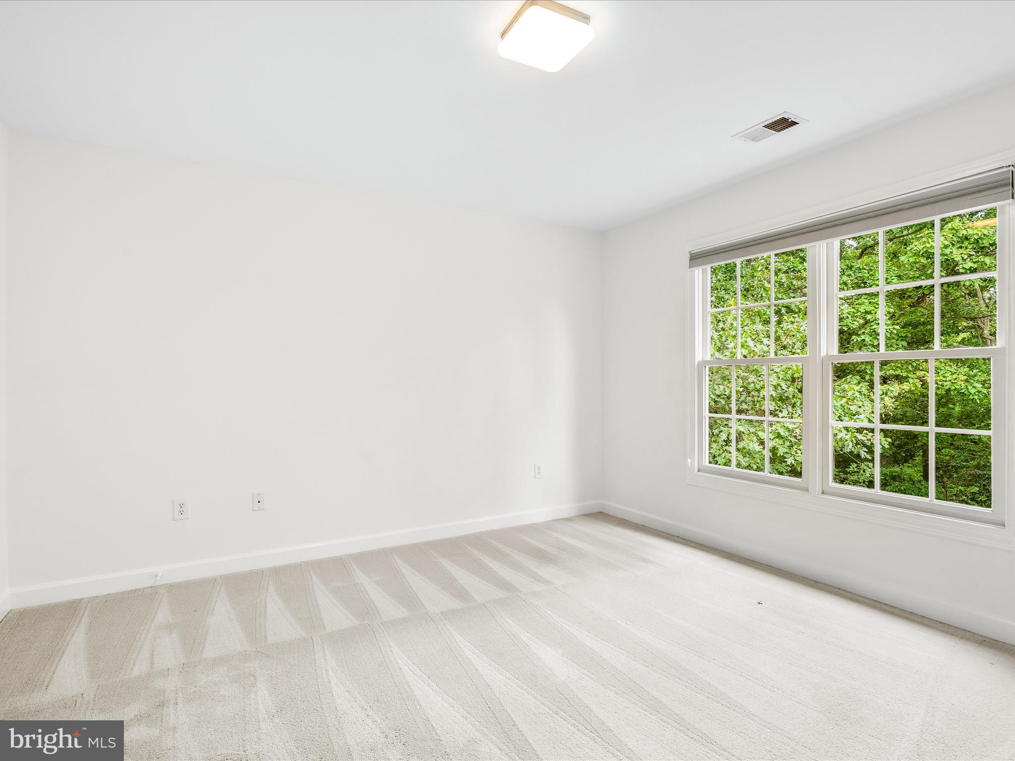 3079 LINDSEY COURT