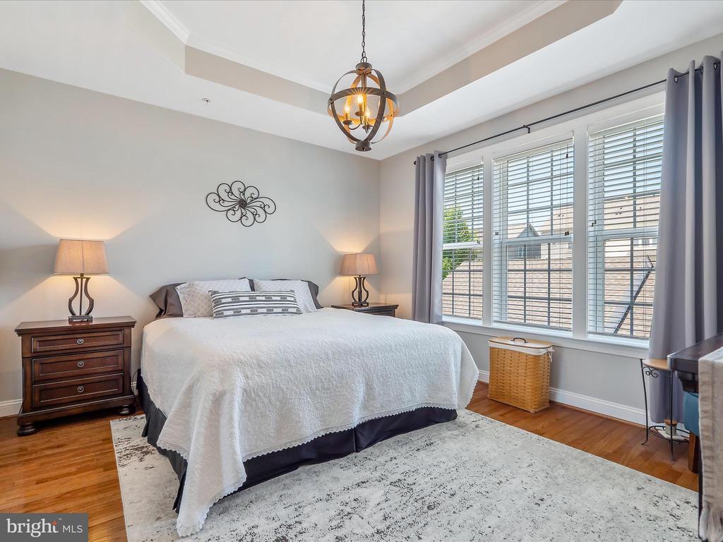 1153 POTOMAC VIEW PARKWAY