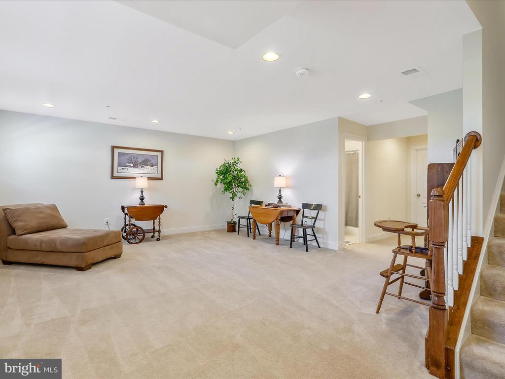 1153 POTOMAC VIEW PARKWAY