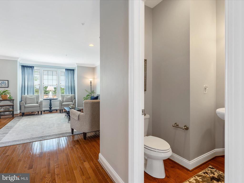 1153 POTOMAC VIEW PARKWAY