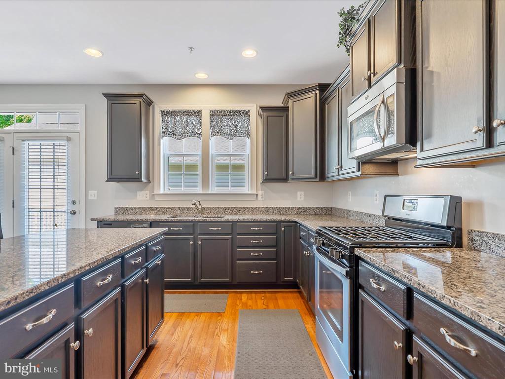 1153 POTOMAC VIEW PARKWAY