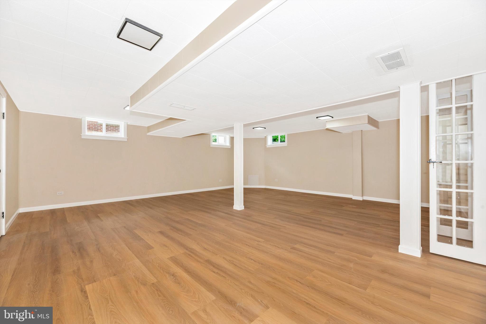 909 CHEROKEE TRAIL