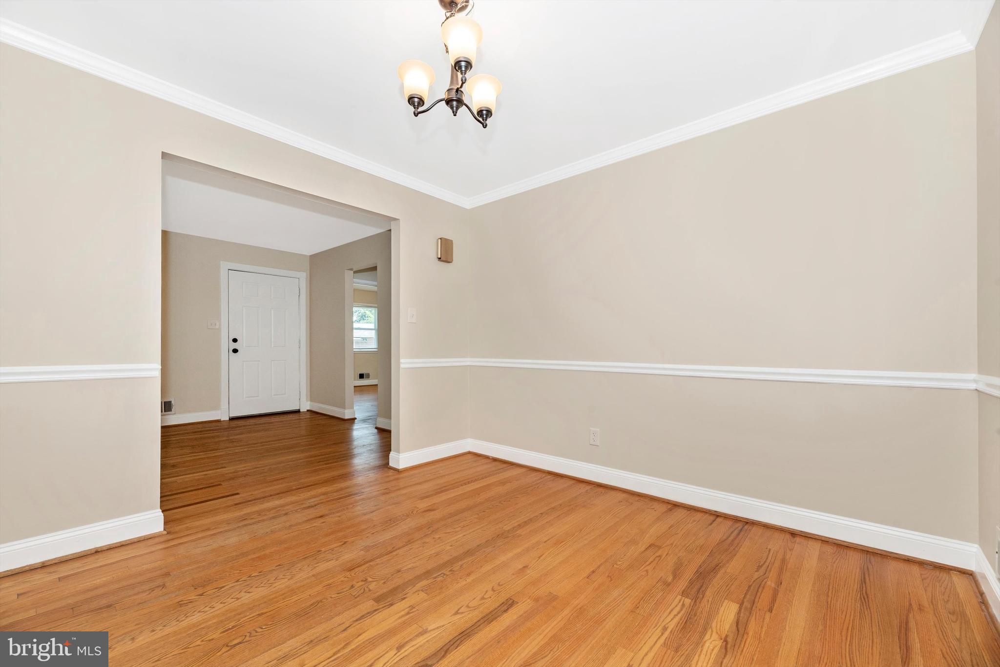 909 CHEROKEE TRAIL