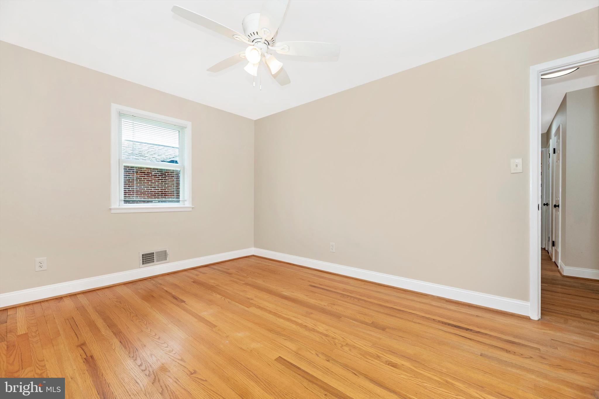 909 CHEROKEE TRAIL