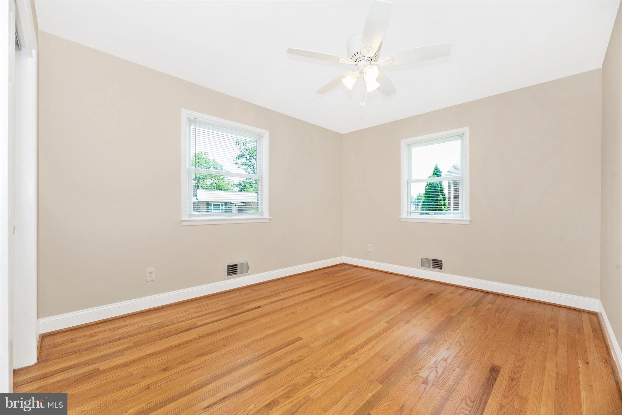 909 CHEROKEE TRAIL