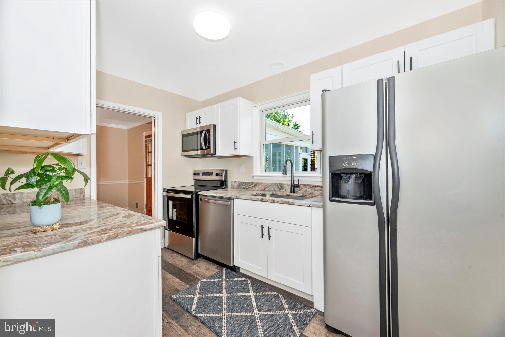 909 CHEROKEE TRAIL