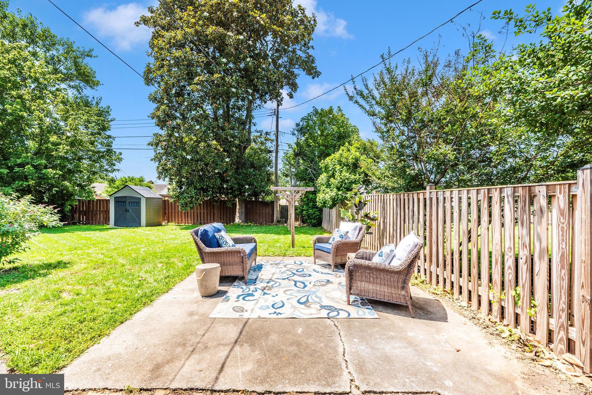 909 CHEROKEE TRAIL