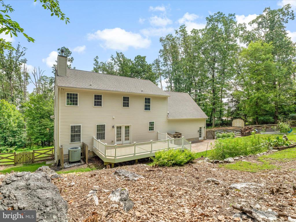 4815 OLD SWIMMING POOL ROAD
