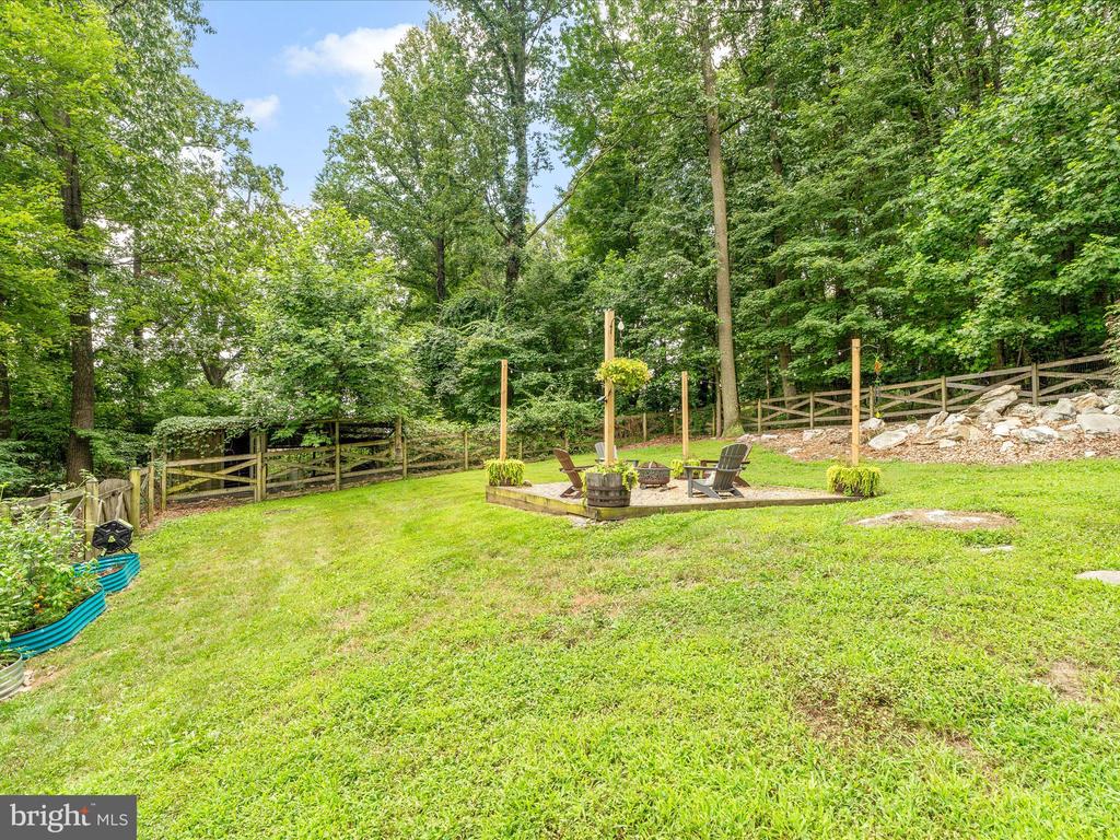 4815 OLD SWIMMING POOL ROAD