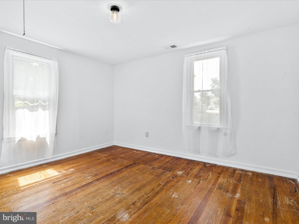 710 PARK AVENUE