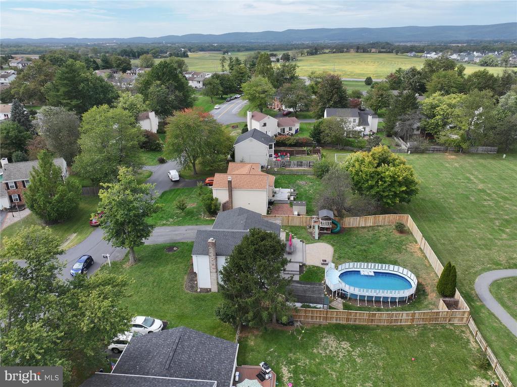 8806 ADVENTURE AVENUE