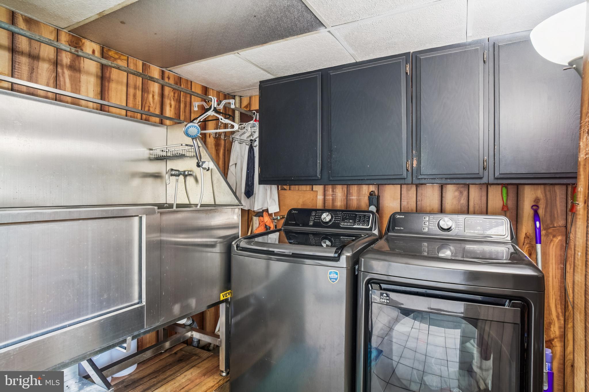 8806 ADVENTURE AVENUE