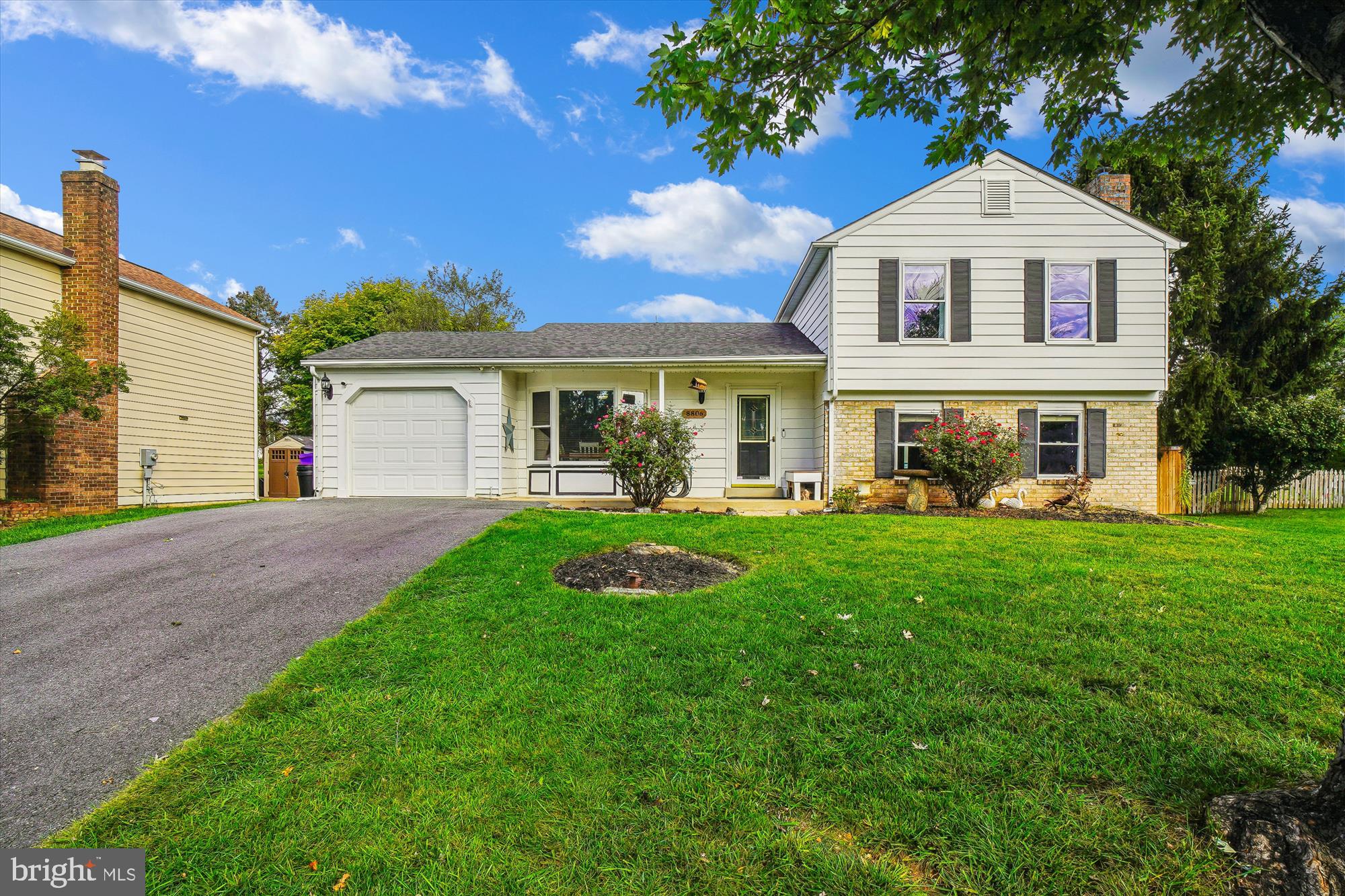 8806 ADVENTURE AVENUE