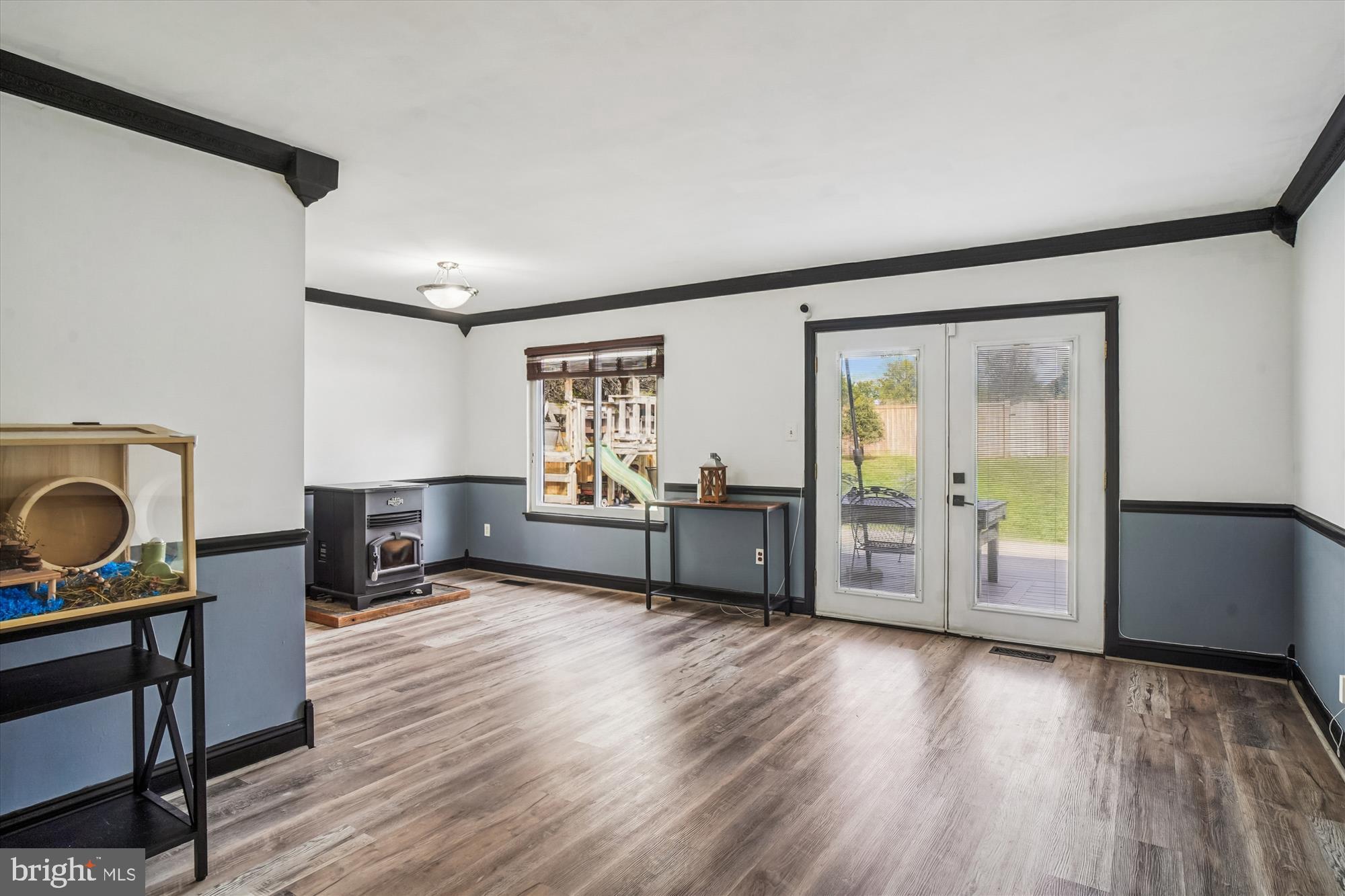 8806 ADVENTURE AVENUE