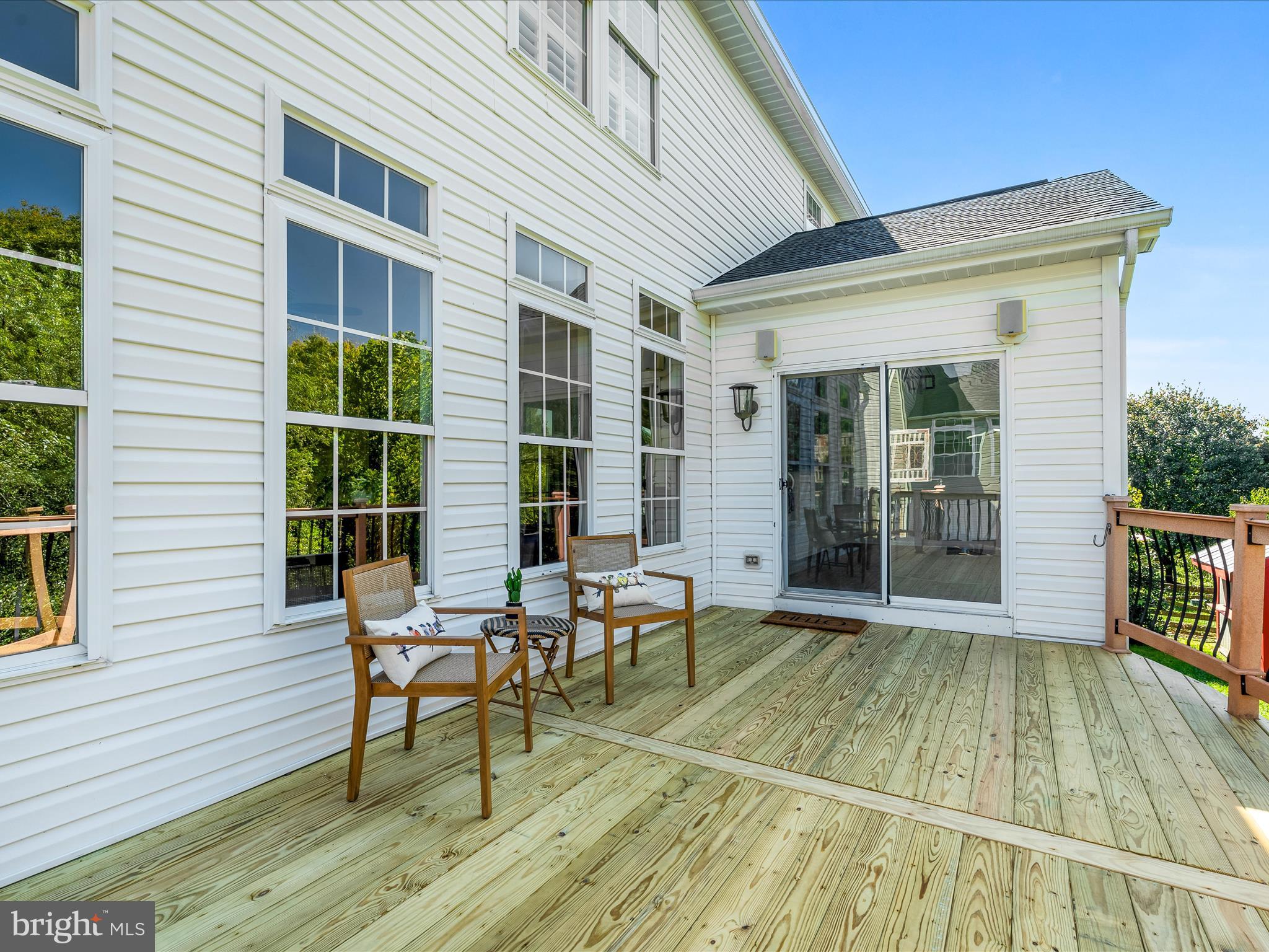 102 NORTH POINTE TERRACE