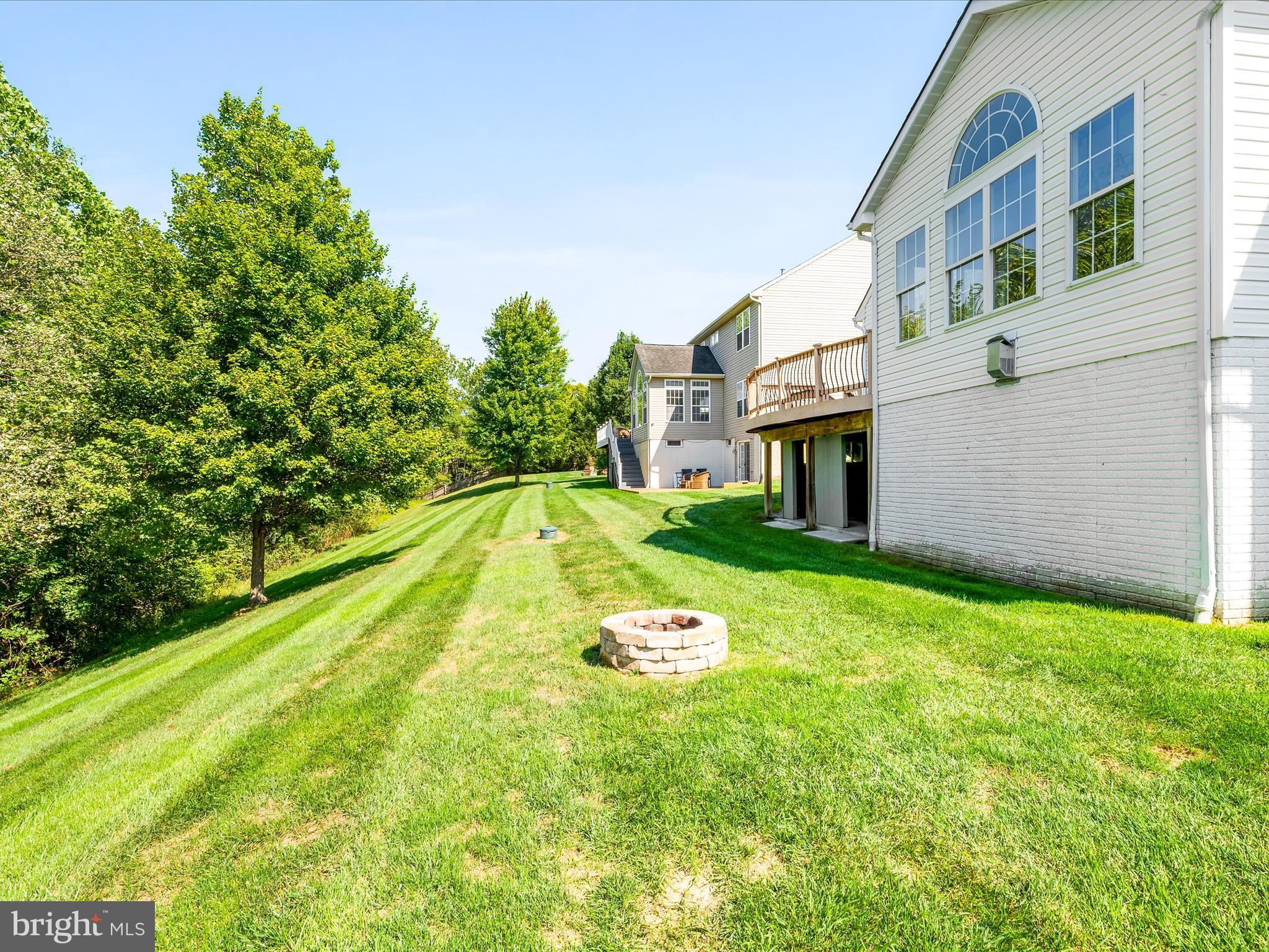 102 NORTH POINTE TERRACE