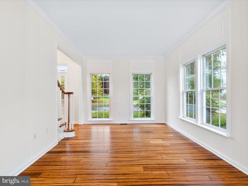 102 NORTH POINTE TERRACE