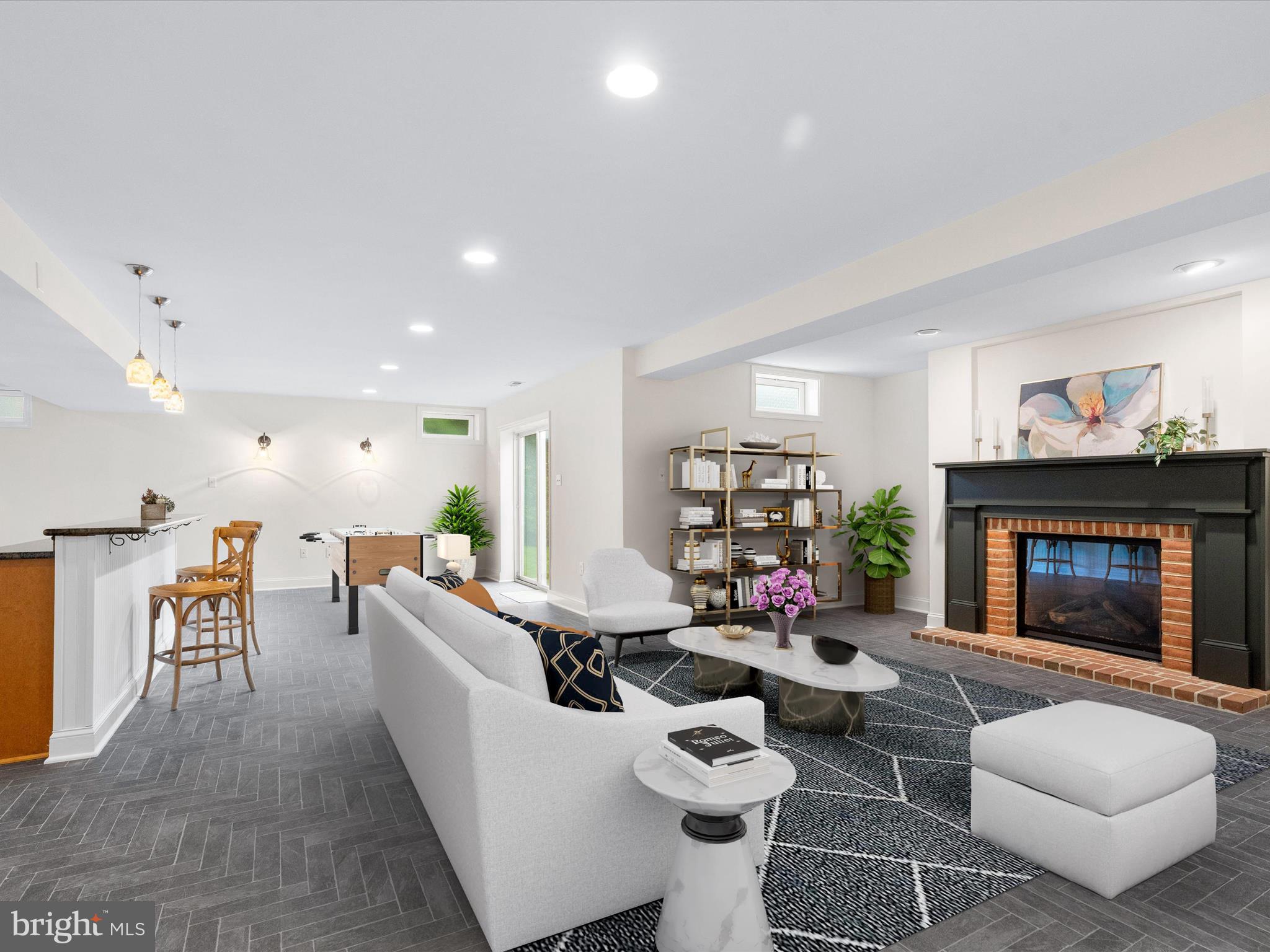 102 NORTH POINTE TERRACE