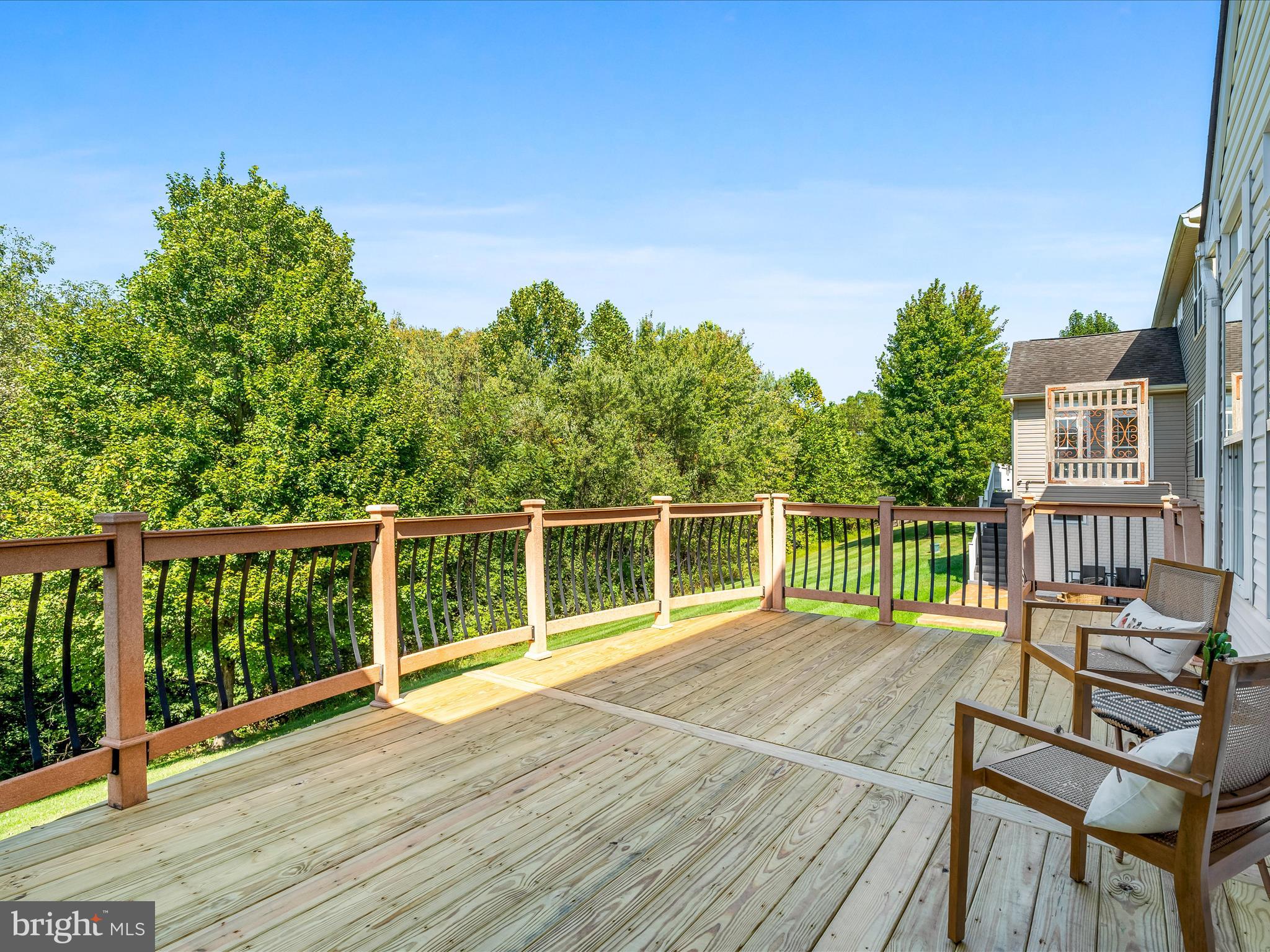 102 NORTH POINTE TERRACE