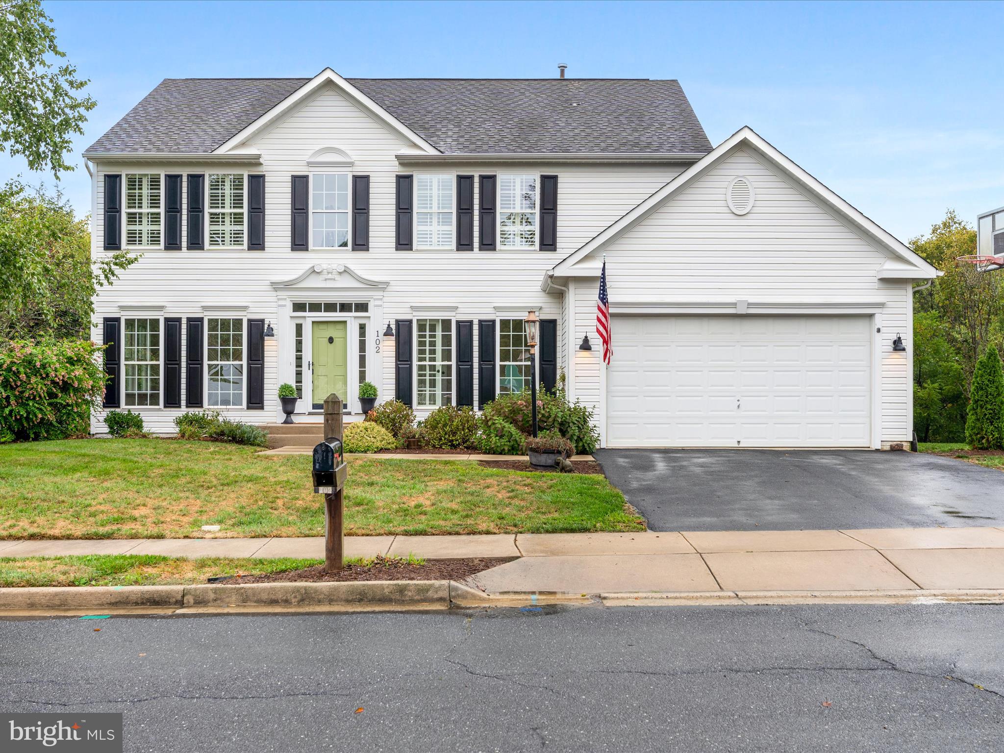102 NORTH POINTE TERRACE