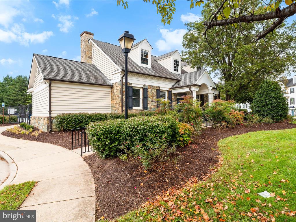 130 MOUNTAIN CREEK CIRCLE