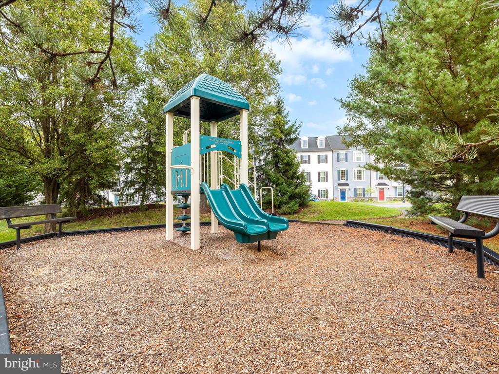 130 MOUNTAIN CREEK CIRCLE