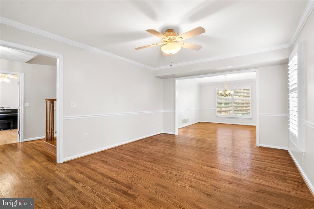 107 MINA DRIVE