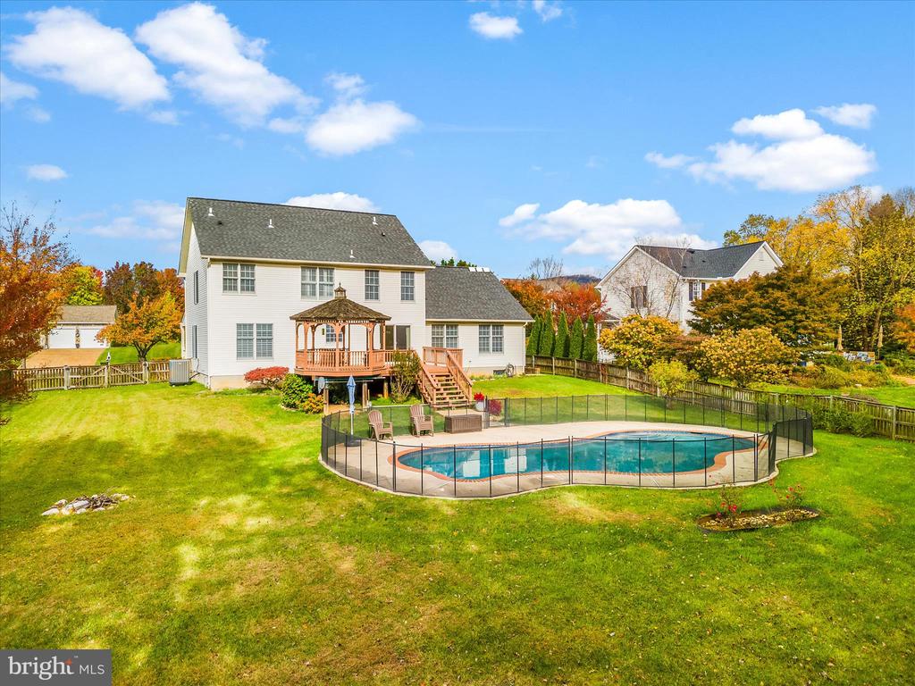 107 MINA DRIVE