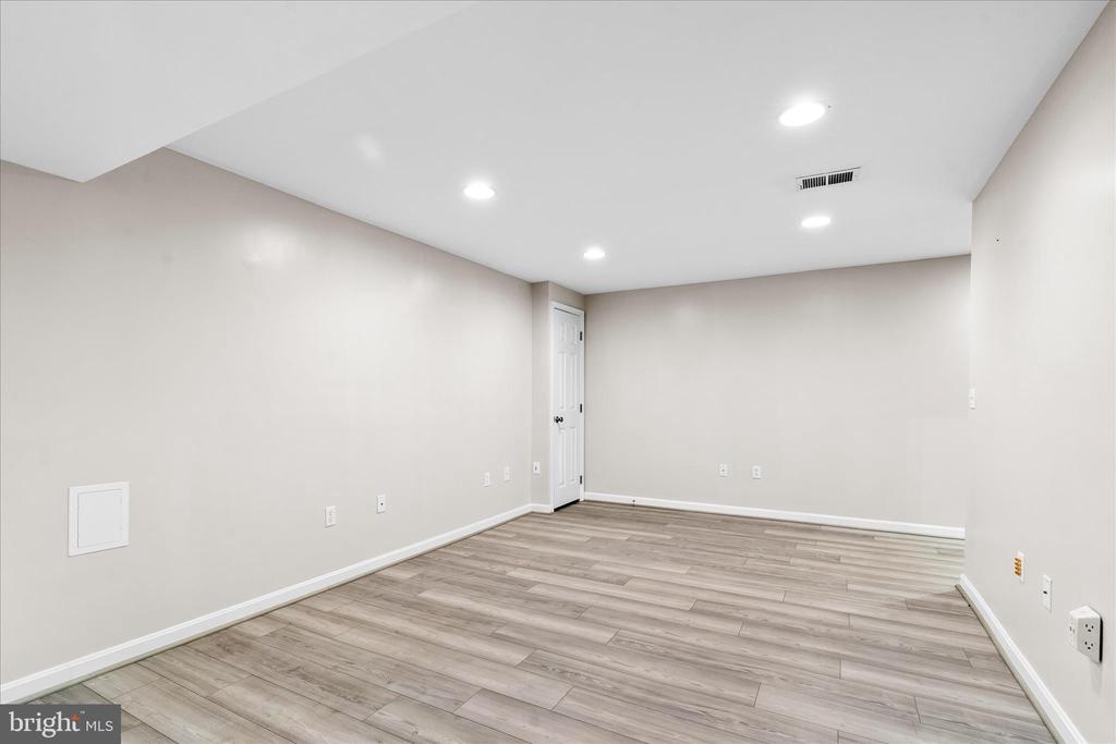 107 MINA DRIVE