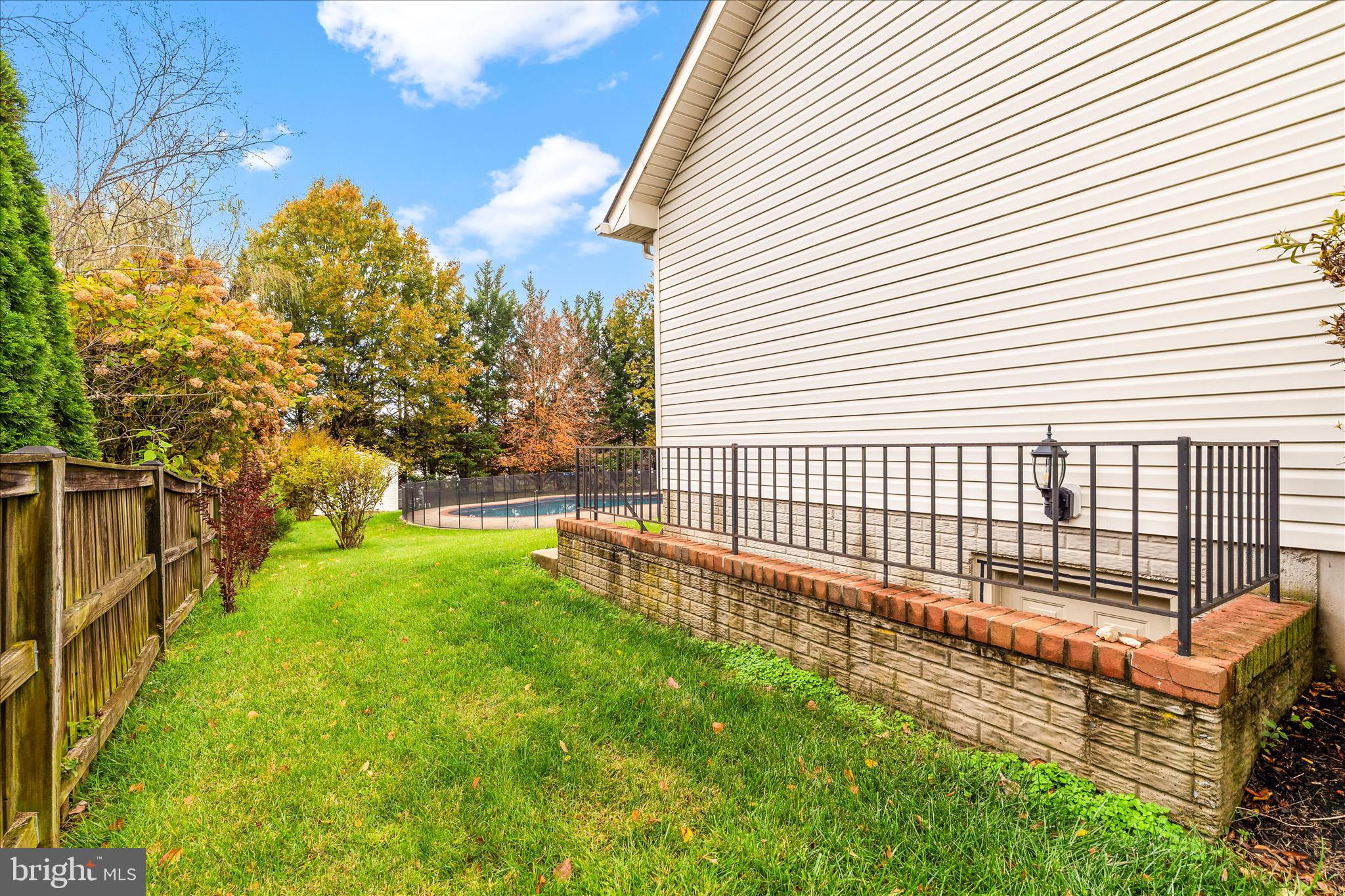 107 MINA DRIVE