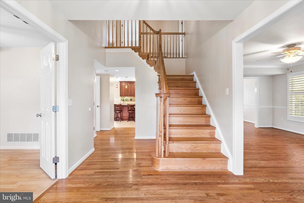 107 MINA DRIVE